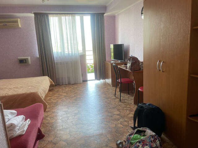 Гостиница Южный Домик Алушта-80